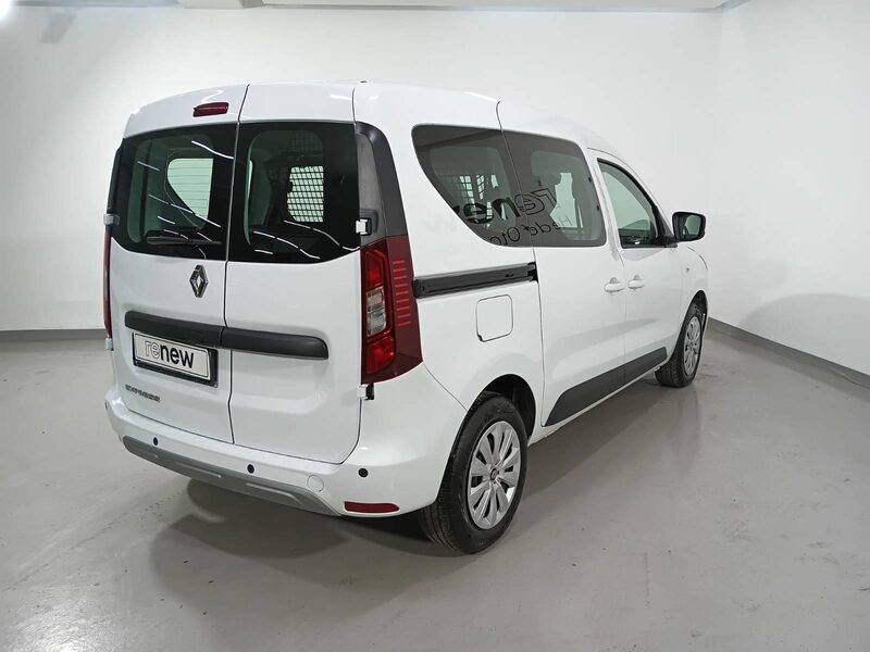 renault-express-1-90-470687-3483270.jpeg