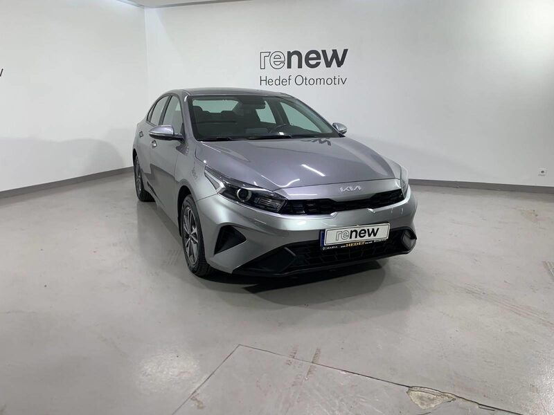 kia-cerato-1-90-464232-3444042.jpeg