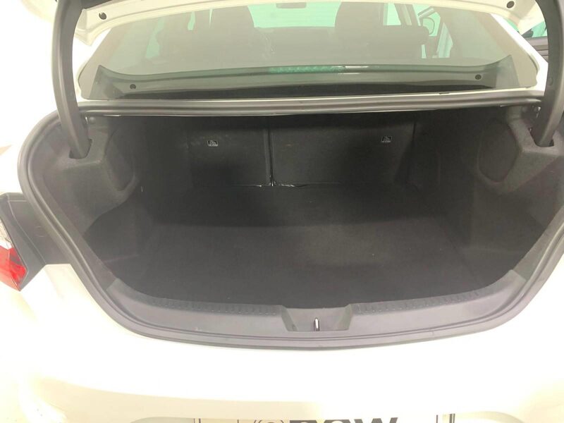 renault-megane-1-90-458763-3407249.jpeg