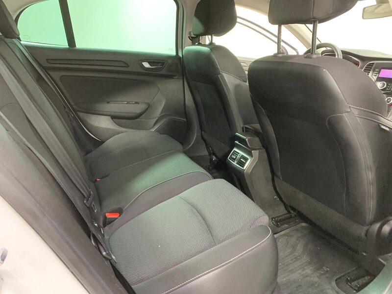 renault-megane-1-90-459186-3410029.jpeg
