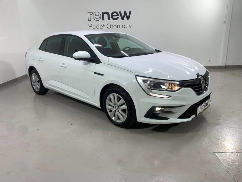 renault-megane-1-90-458763-3407272.jpeg