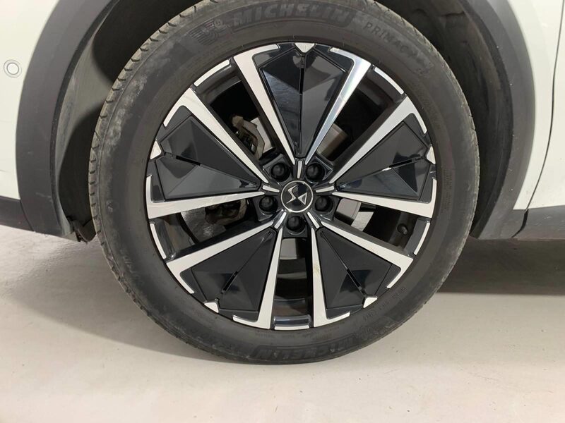 ds-automobiles-ds7-1-90-466435-3456798.jpeg