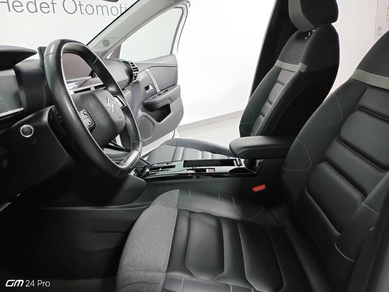 citroen-c4-1-90-462071-3429355.jpeg