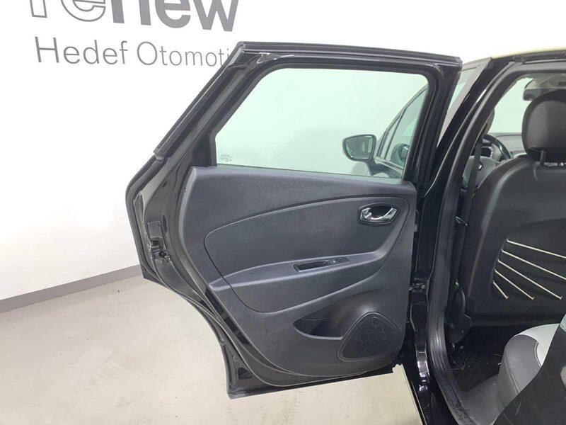 renault-captur-1-90-466723-3458592.jpeg