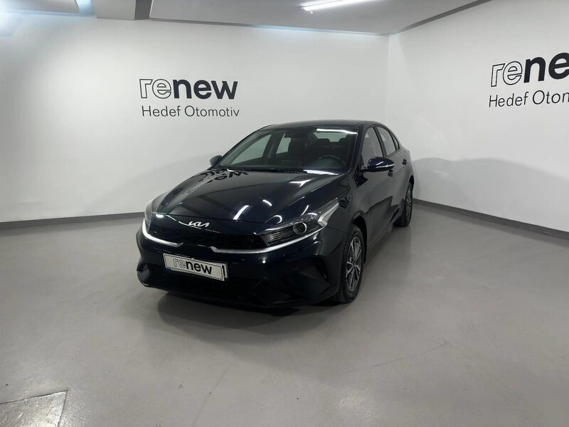 kia-cerato-1-90-462848-3433956.jpeg