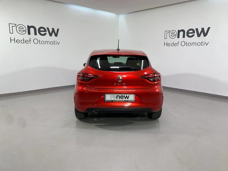 renault-clio-1-90-461716-3427342.jpeg