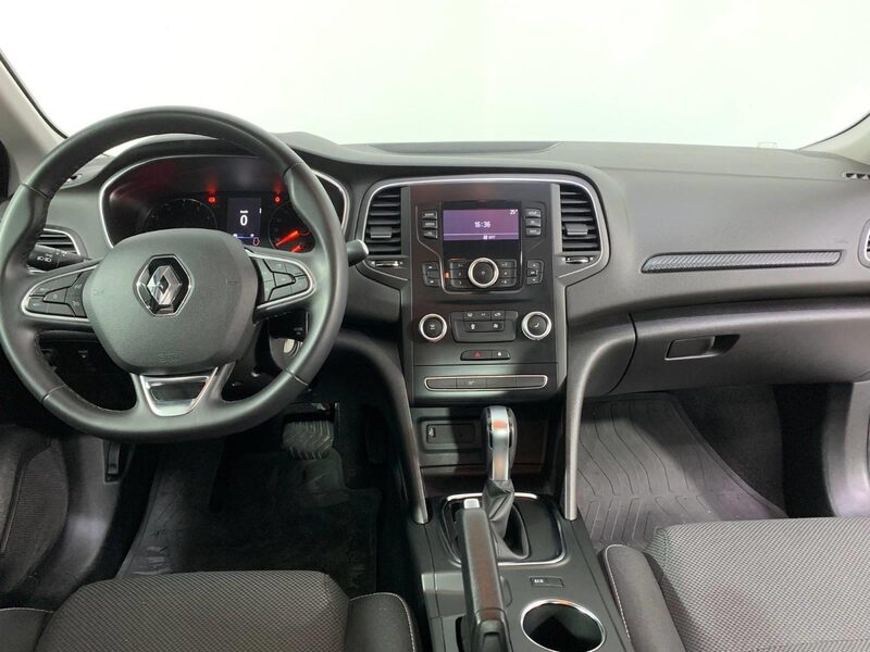 renault-megane-1-90-458603-3406131.jpeg