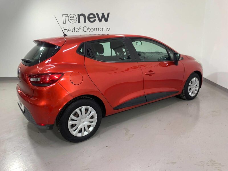 renault-clio-1-90-468181-3467603.jpeg