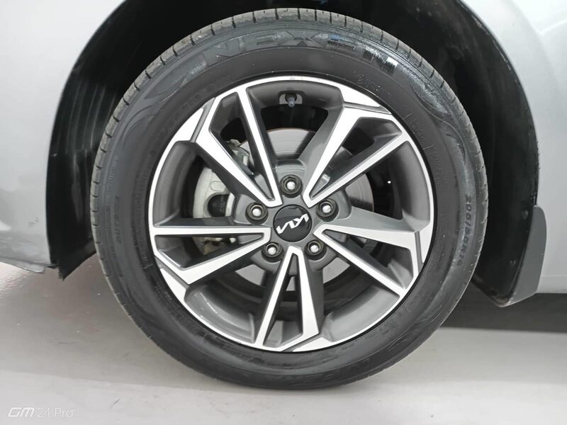 kia-cerato-1-90-462068-3429288.jpeg