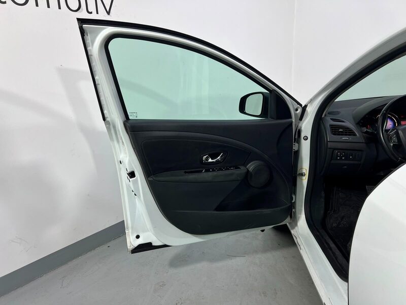 2015 Renault Megane