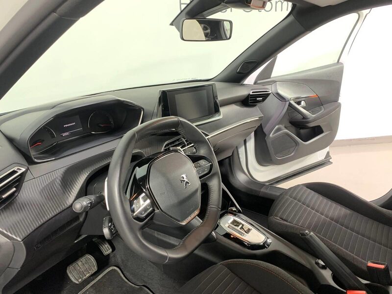 peugeot-2008-1-90-460499-3417783.jpeg