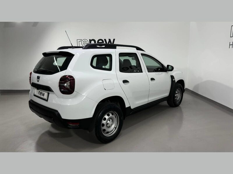 dacia-duster-1-90-462833-3433729.jpeg