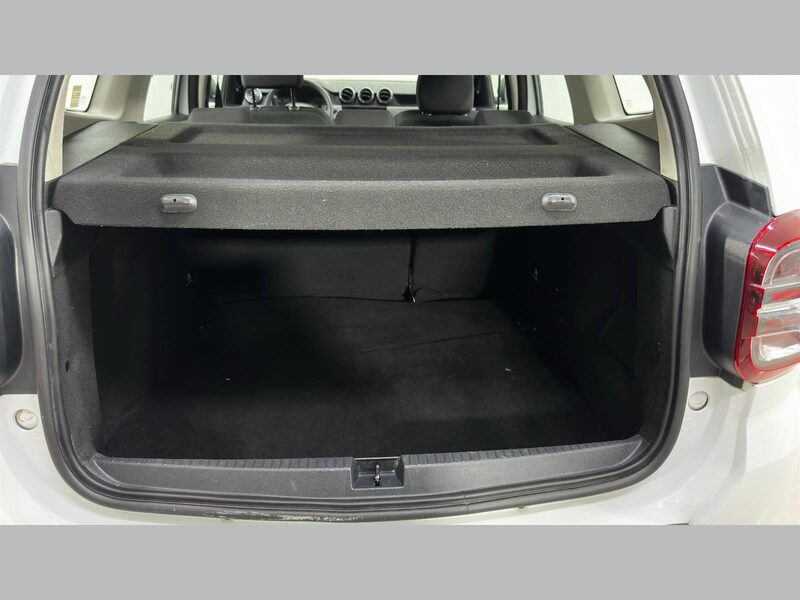 dacia-duster-1-90-462833-3433698.jpeg
