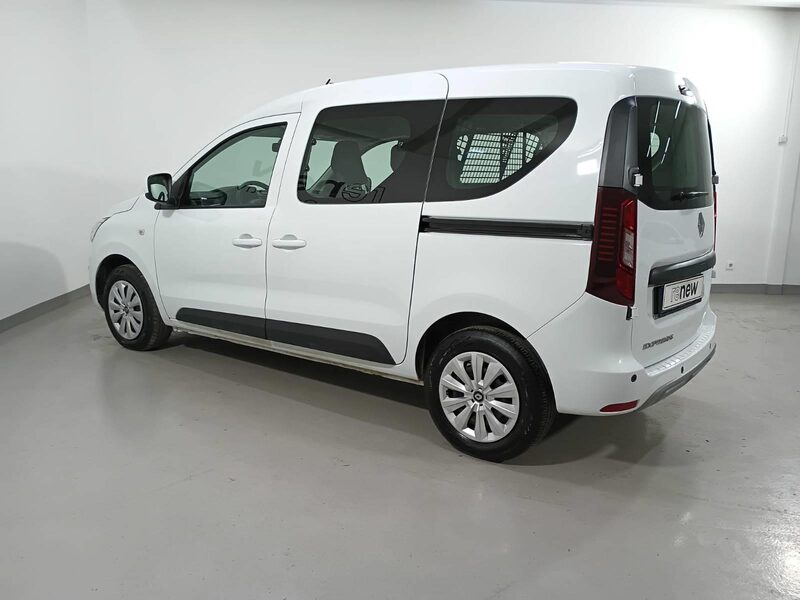 renault-express-1-90-470687-3483271.jpeg