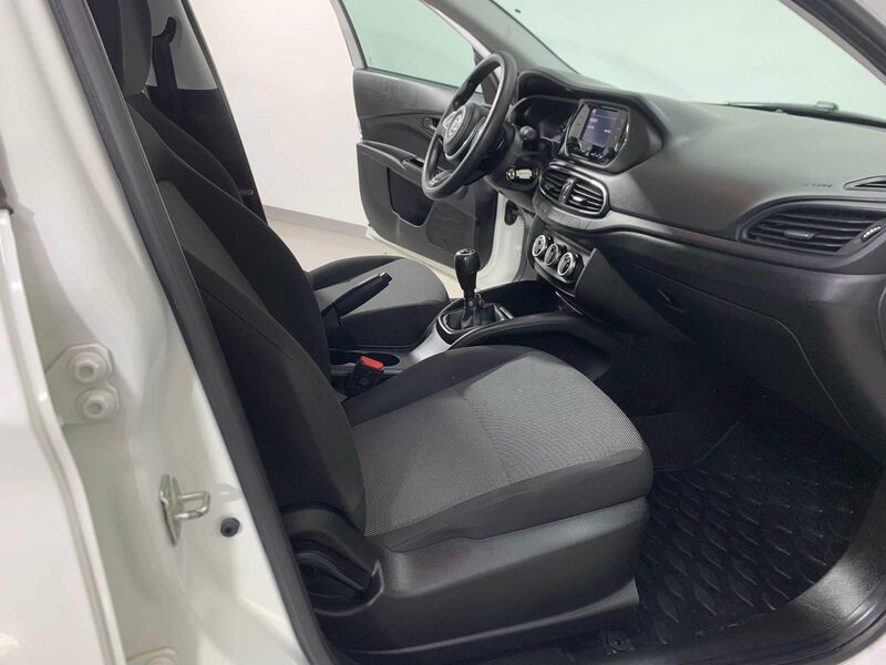 fiat-egea-1-90-470356-3480680.jpeg