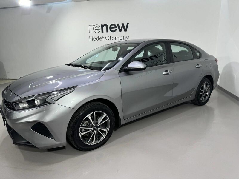 kia-cerato-1-90-461566-3426036.jpeg