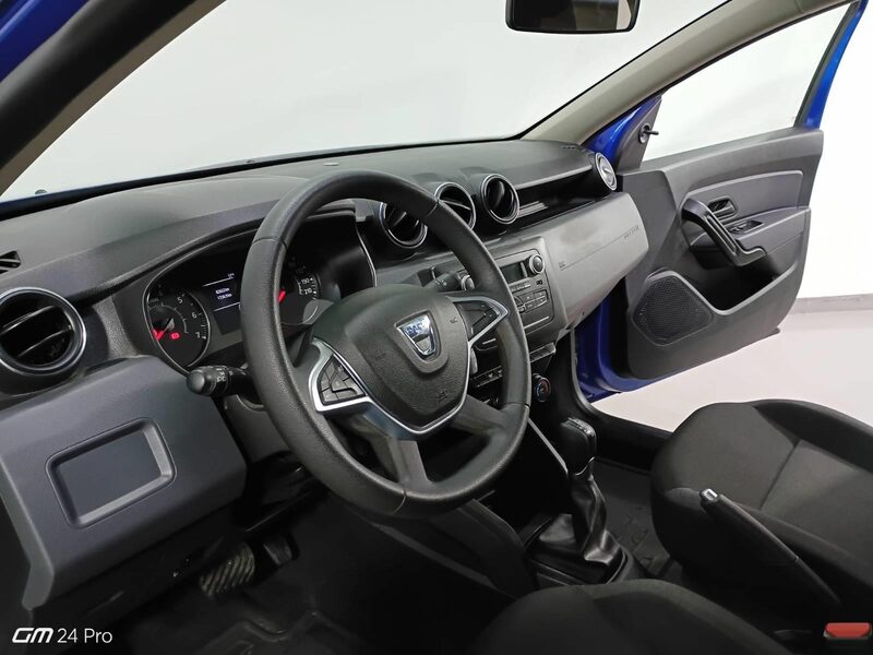 dacia-duster-1-90-463148-3435941.jpeg