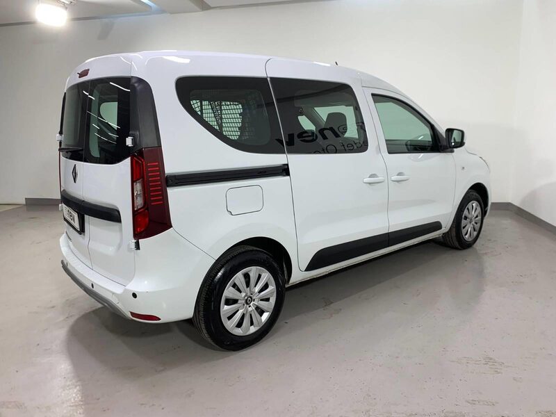renault-express-1-90-468309-3468209.jpeg