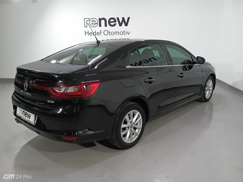 renault-megane-1-90-466094-3454622.jpeg