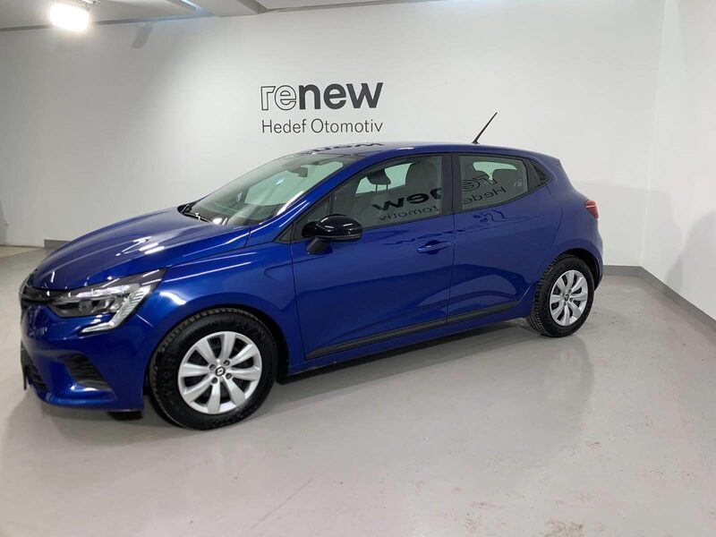 renault-clio-1-90-470353-3480602.jpeg