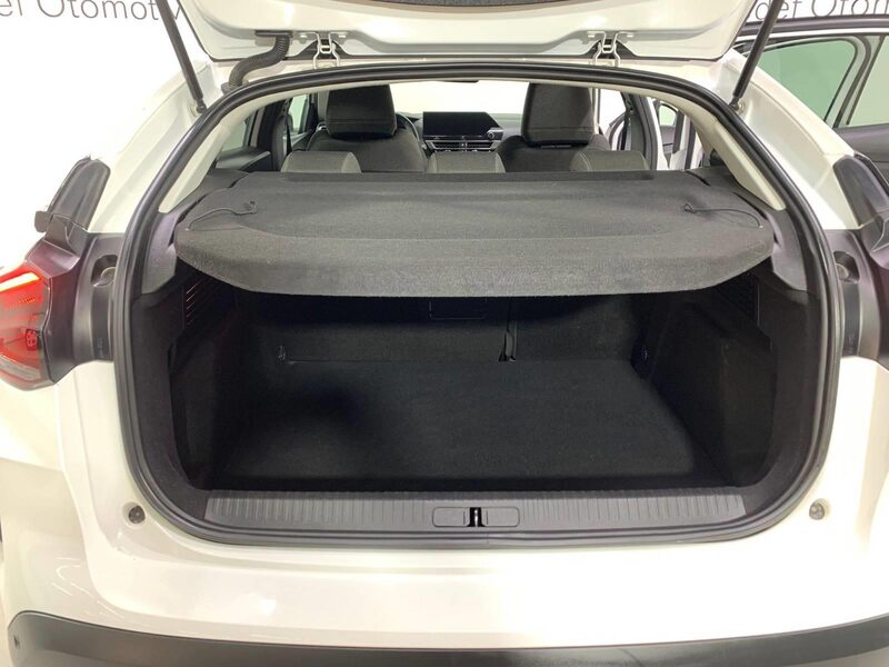 citroen-c4-1-90-456243-3394547.jpeg