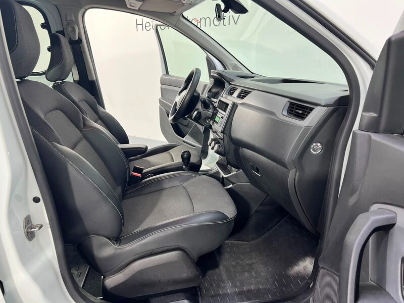 2024 Renault Express Combi