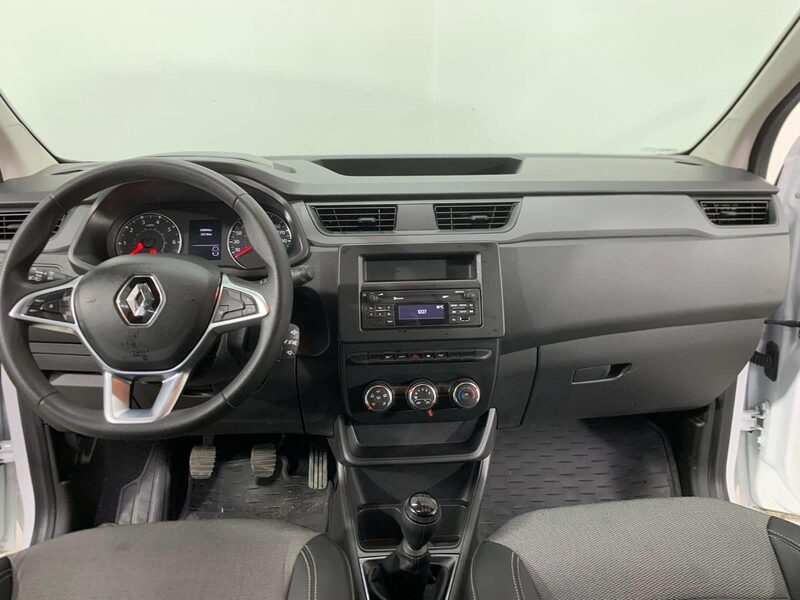 renault-express-1-90-468309-3468233.jpeg
