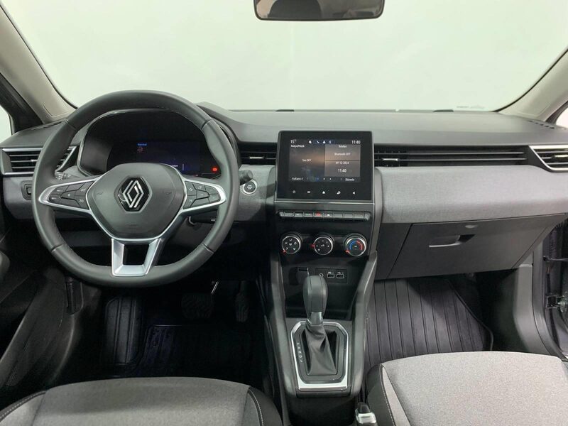 renault-clio-1-90-466361-3456291.jpeg