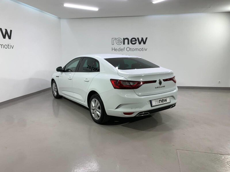 renault-megane-1-90-459186-3410025.jpeg