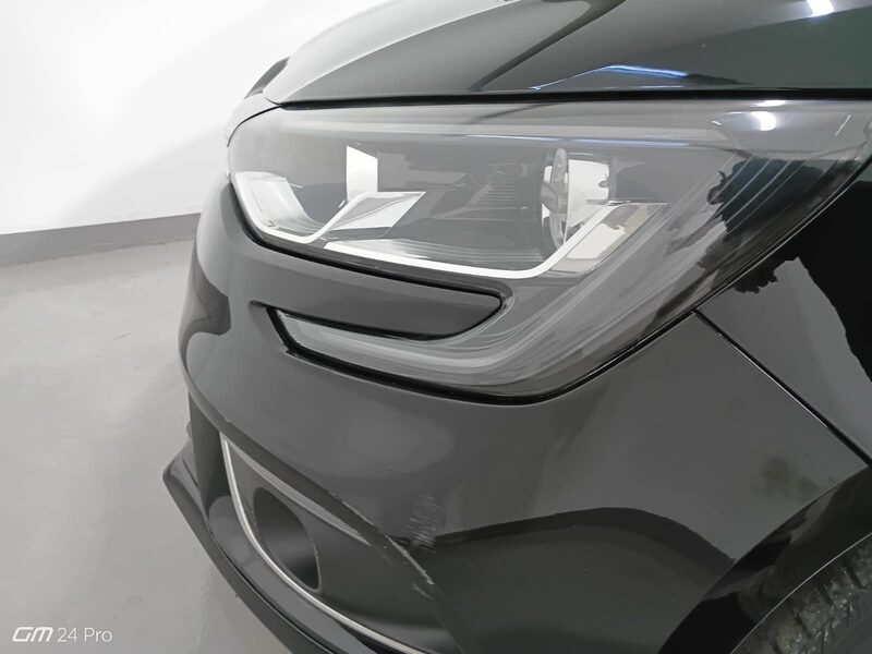 renault-megane-1-90-466094-3454631.jpeg