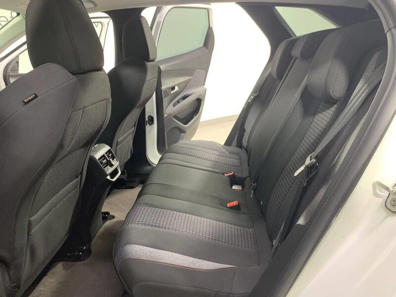peugeot-3008-1-90-468629-3469921.jpeg