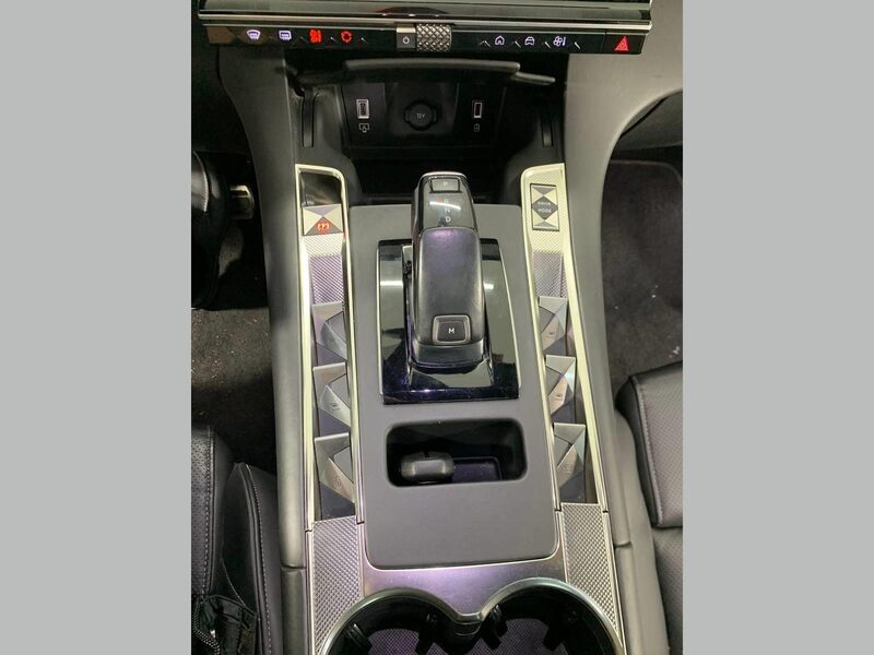 ds-automobiles-ds7-1-90-466435-3456833.jpeg