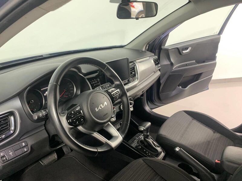 kia-stonic-1-90-461562-3425950.jpeg