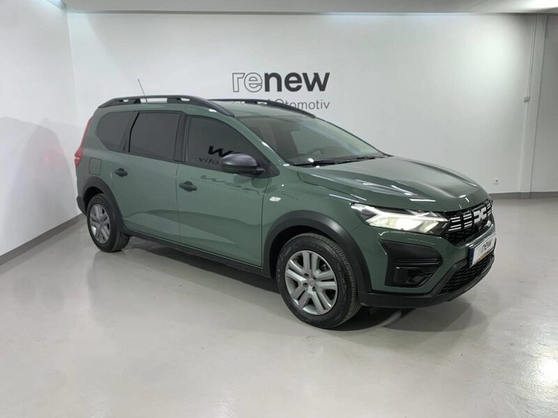 dacia-jogger-1-90-439107-3286592.jpeg