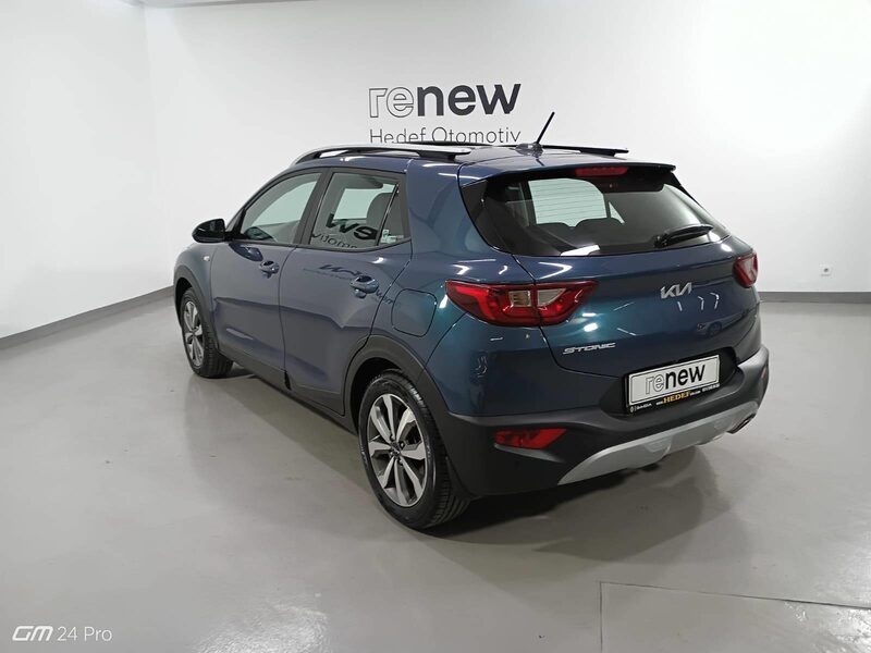 kia-stonic-1-90-463147-3435861.jpeg