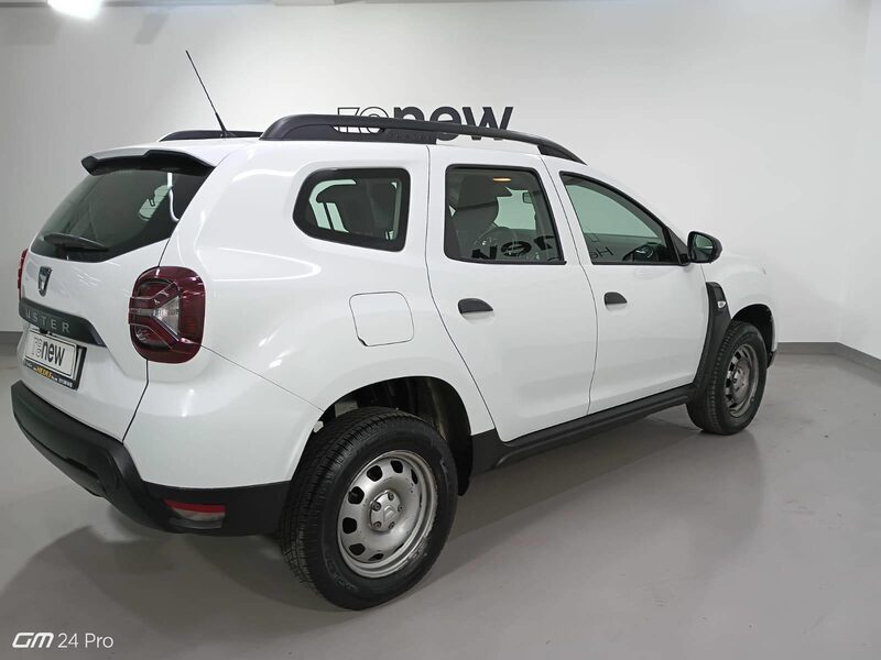 dacia-duster-1-90-465029-3450443.jpeg