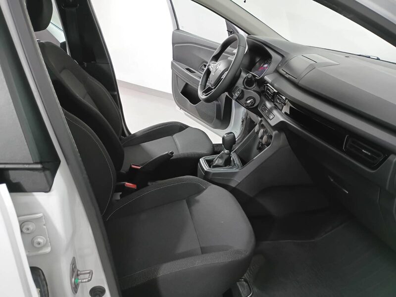 renault-taliant-1-90-470688-3483334.jpeg