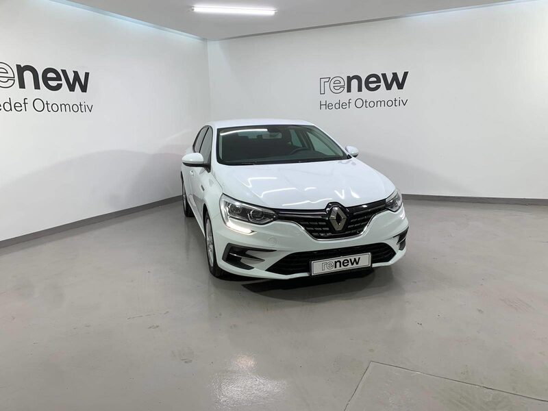 renault-megane-1-90-459186-3410004.jpeg