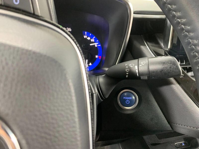toyota-corolla-1-90-467091-3460991.jpeg