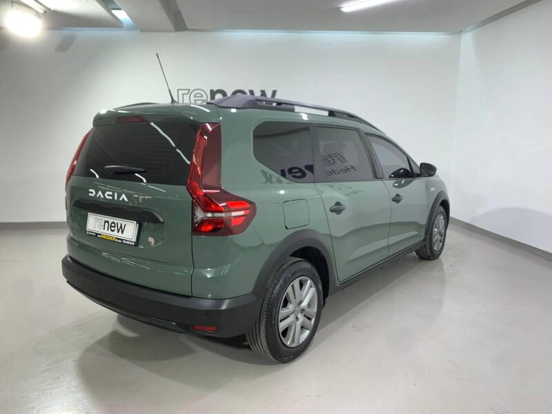 dacia-jogger-1-90-439107-3286567.jpeg