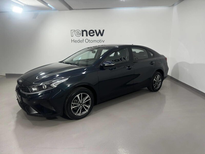 kia-cerato-1-90-462848-3433957.jpeg