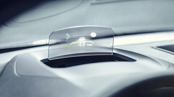 Renkli Head Up Display ekranı