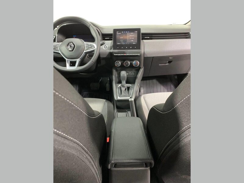 renault-clio-1-90-466361-3456294.jpeg