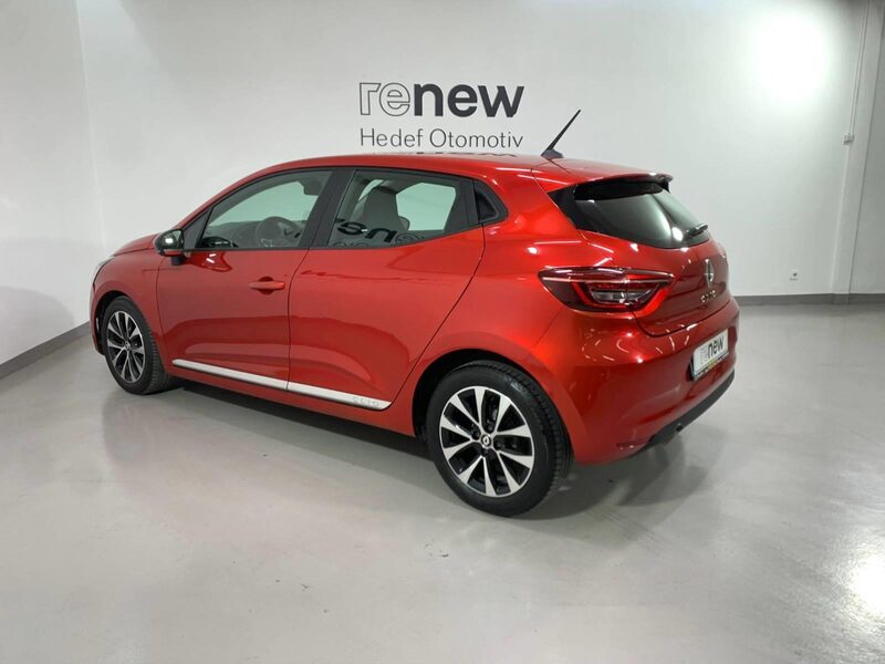 renault-clio-1-90-461716-3427318.jpeg