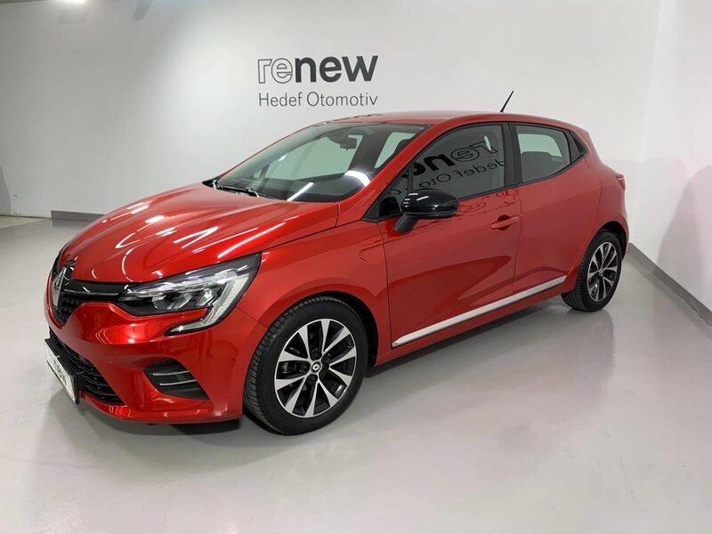 renault-clio-1-90-461716-3427331.jpeg