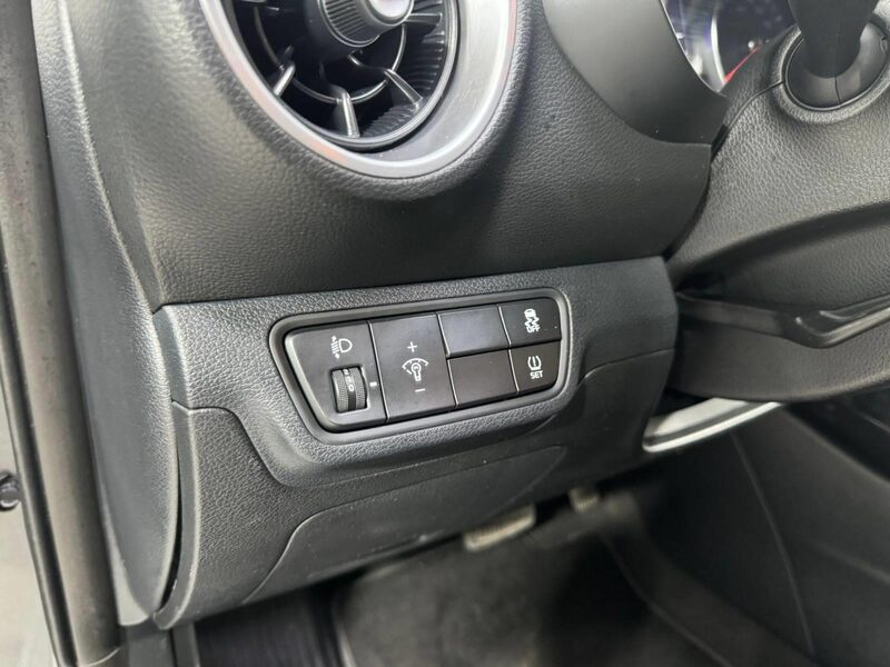 kia-cerato-1-90-461566-3426025.jpeg