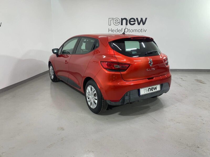 renault-clio-1-90-468181-3467599.jpeg