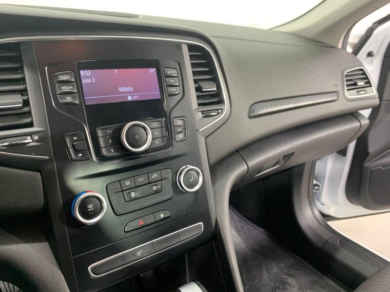 renault-megane-1-90-468628-3469861.jpeg