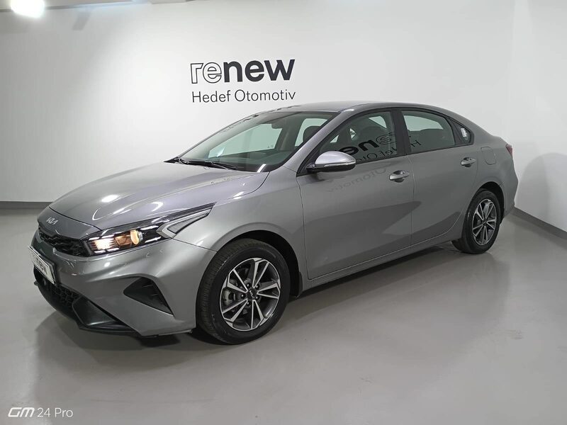 kia-cerato-1-90-462068-3429317.jpeg