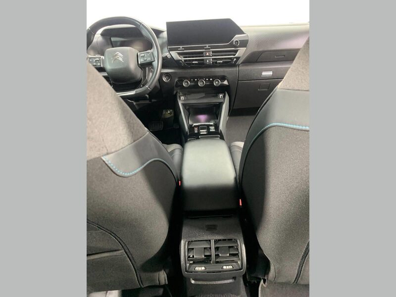 citroen-c4-1-90-463535-3438424.jpeg